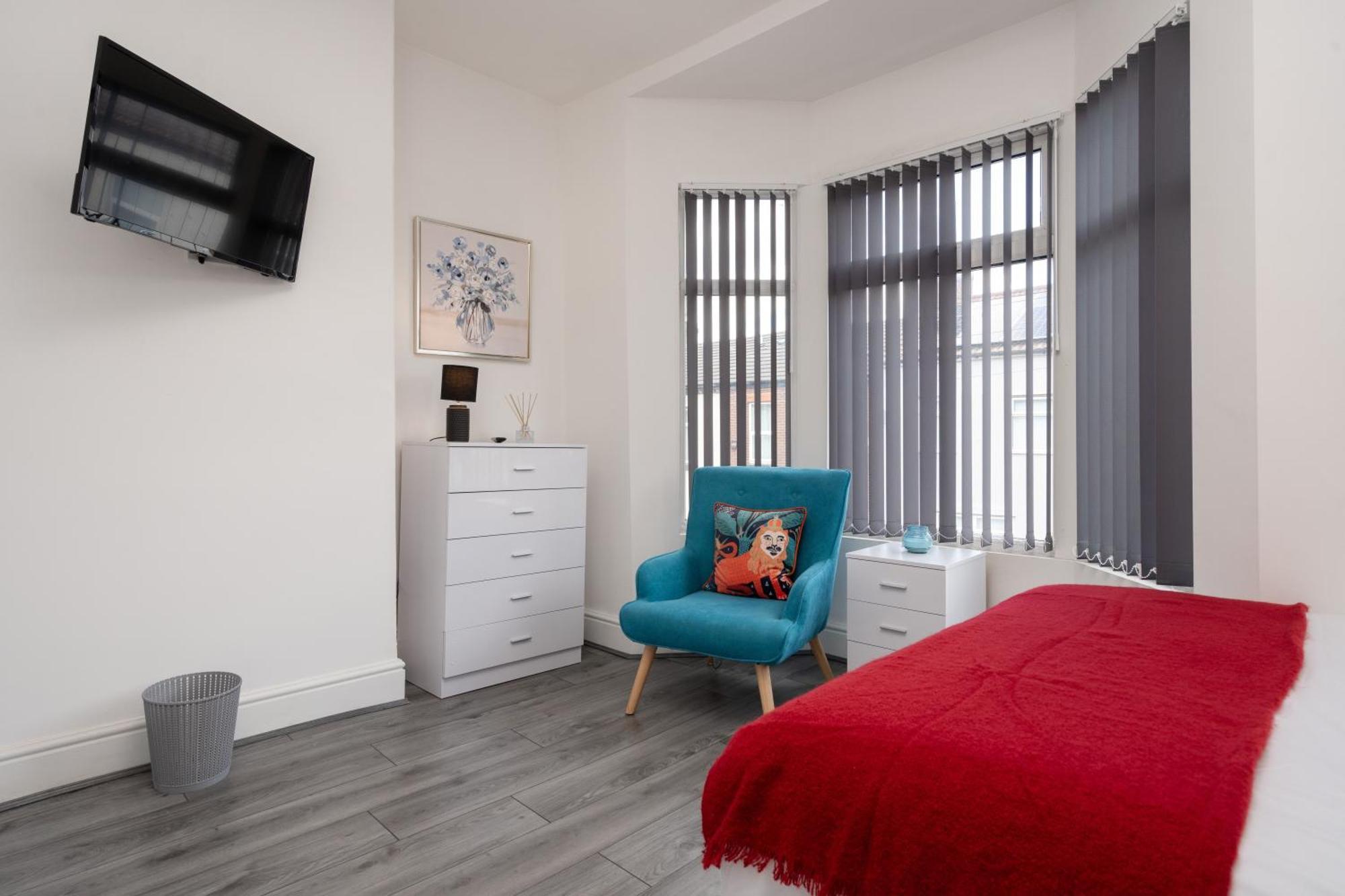 Huge 4 Bedroom Ensuite-Liverpool-Parking Exterior foto